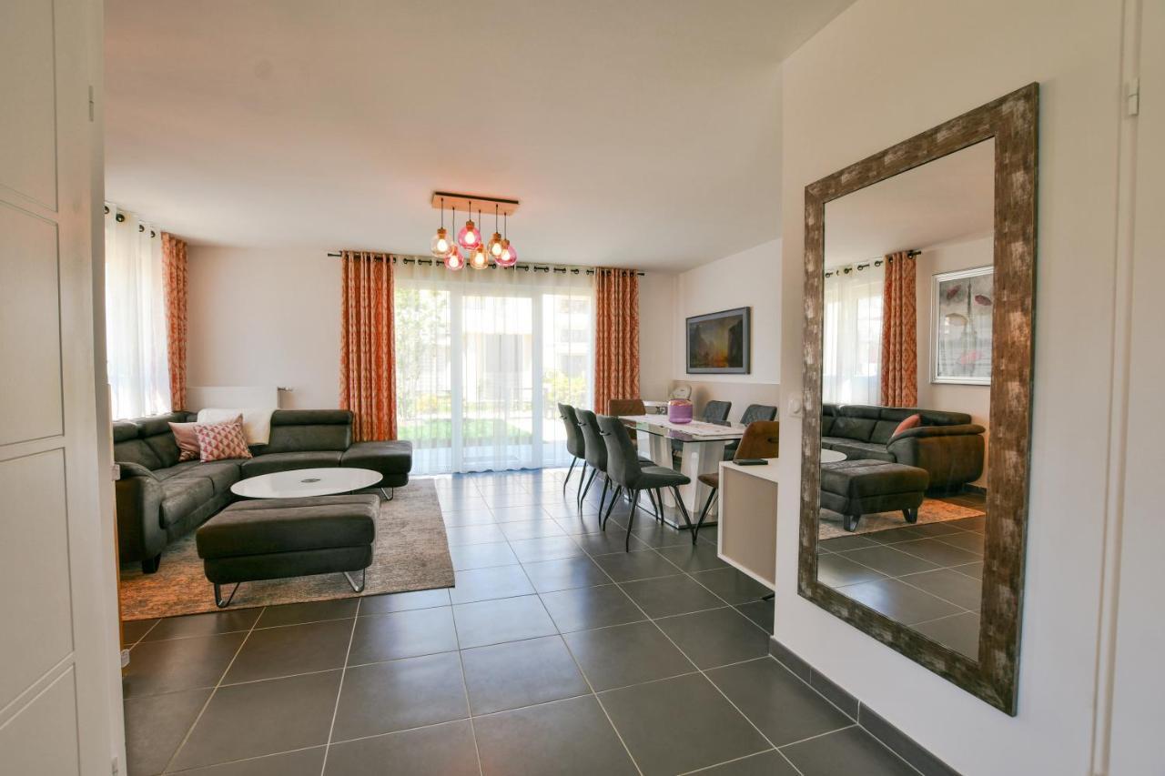 Perfect For Disney, Game Room, Rooftop, Parking Chessy  Ngoại thất bức ảnh