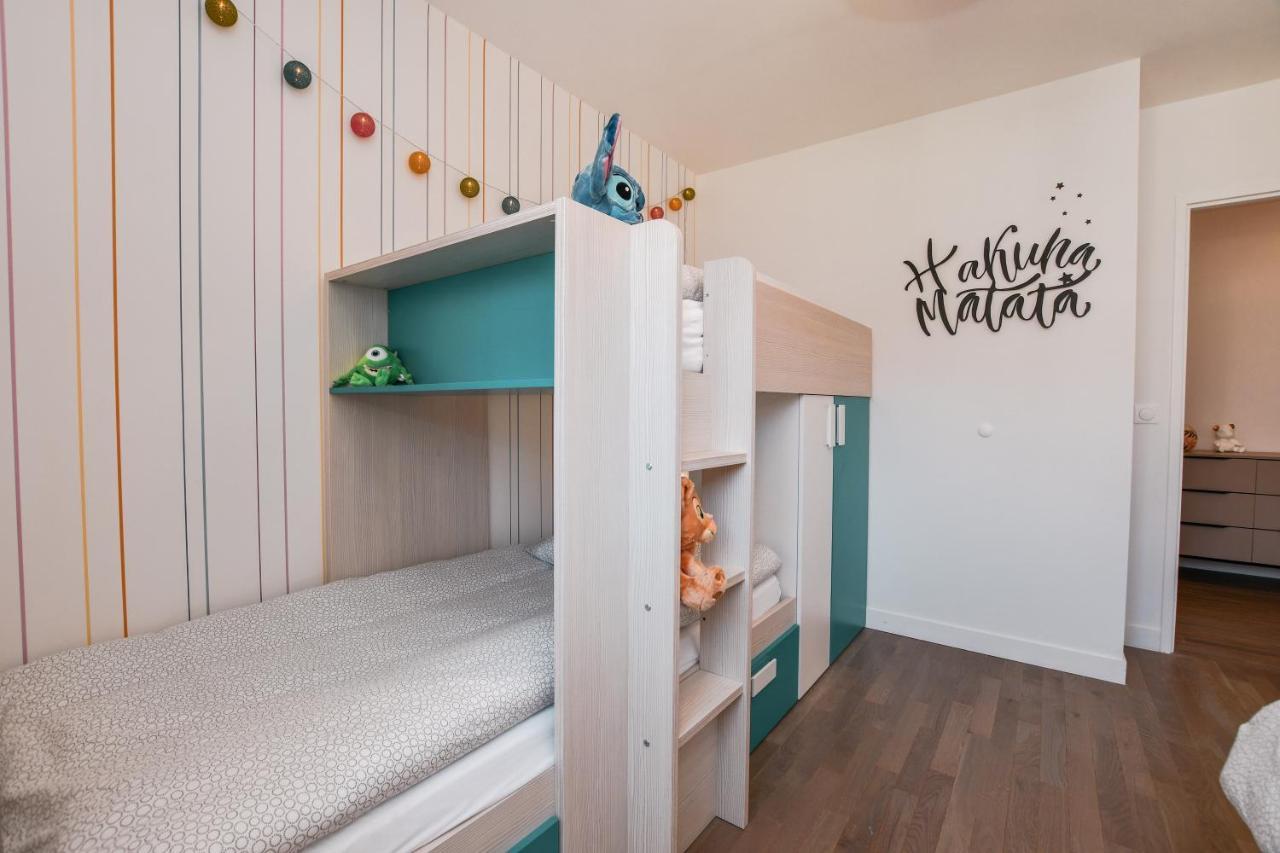Perfect For Disney, Game Room, Rooftop, Parking Chessy  Ngoại thất bức ảnh