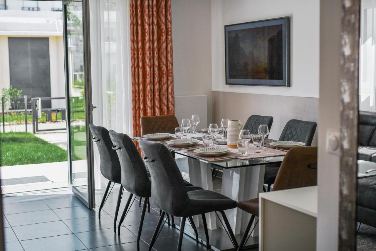 Perfect For Disney, Game Room, Rooftop, Parking Chessy  Ngoại thất bức ảnh